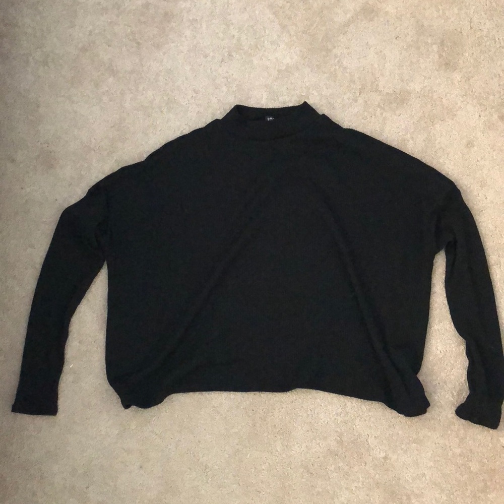 Slouchy Cropped Black Turtleneck Longsleeve